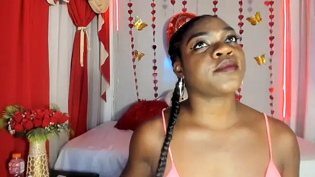 Snapshot of Emabland2 chatting on March 3, 6:41 am Emabland2 online show from March 3, 6:41 am