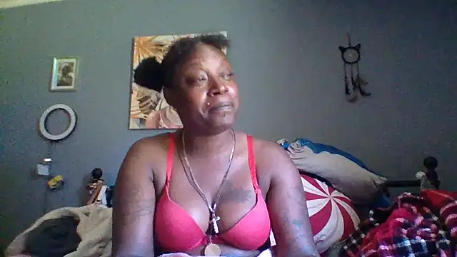 msdeedee online show from May 16, 4:39 pm