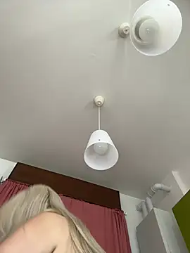 x elena x online show from May 7, 8:31 am