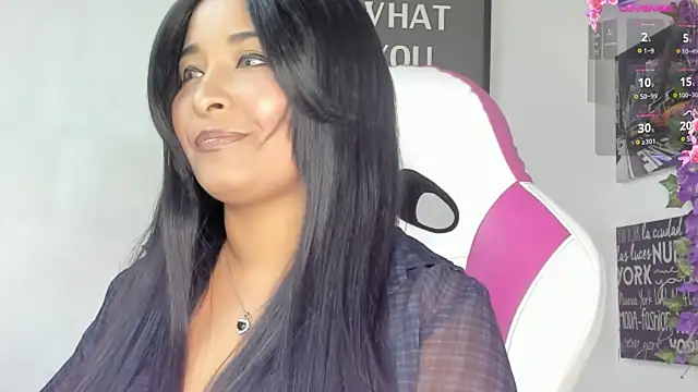 paola ih online show from December 26, 2:37 pm