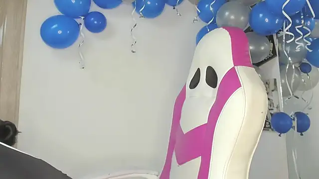 paola ih online show from January 21, 5:09 pm