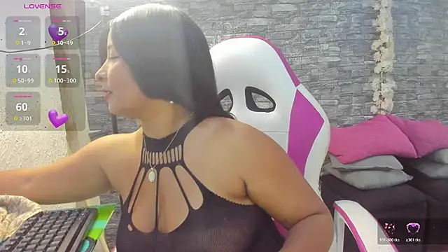 paola ih online show from May 29, 1:31 pm