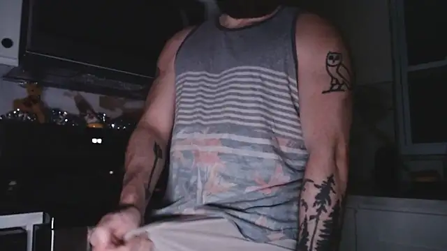 Snapshot of florida0217 chatting on March 18, 2:15 am florida0217 online show from March 18, 2:15 am