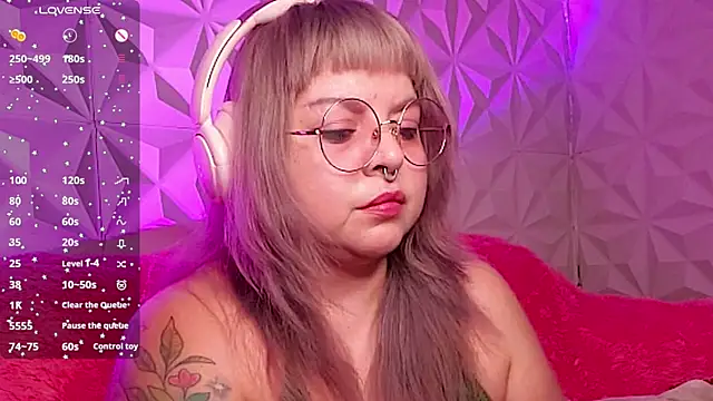 Satyn doll online show from November 11, 12:10 am