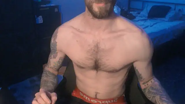 SexxxyLouis online show from March 17, 8:40 pm