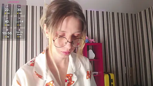  Hanna Moon  online show from December 13, 9:02 am