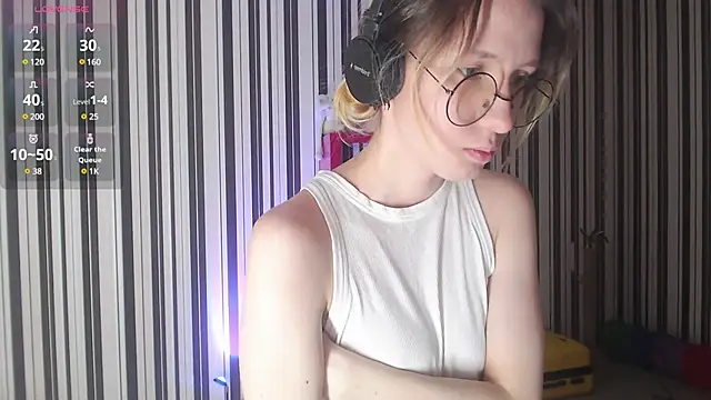  Hanna Moon  online show from December 29, 9:06 am