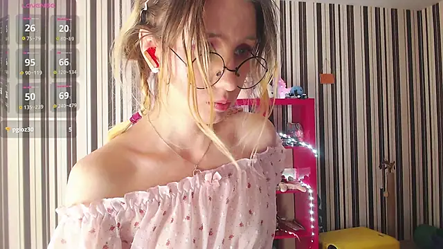  Hanna Moon  online show from January 11, 9:15 am