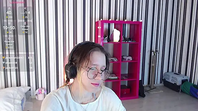  Hanna Moon  online show from February 8, 10:18 am