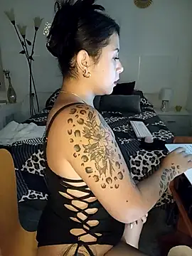 little susie online show from November 19, 9:20 am