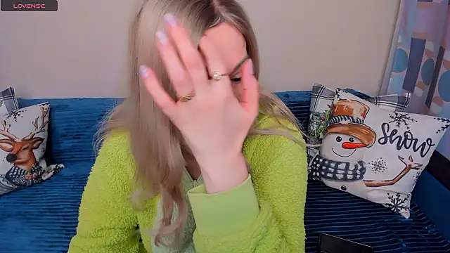 EllenMoore online show from February 28, 3:07 am