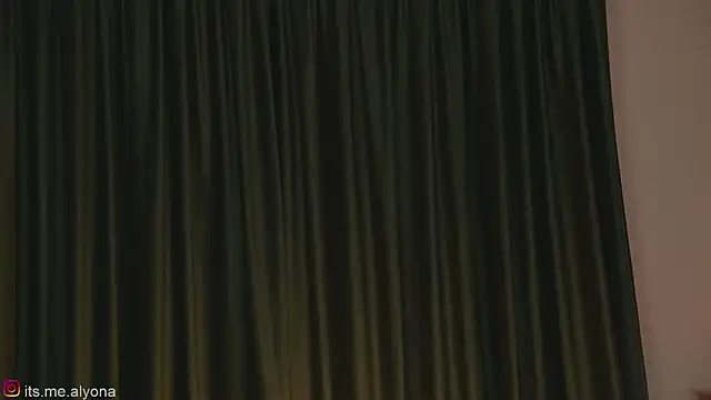 AlyonaX online show from March 16, 8:35 pm