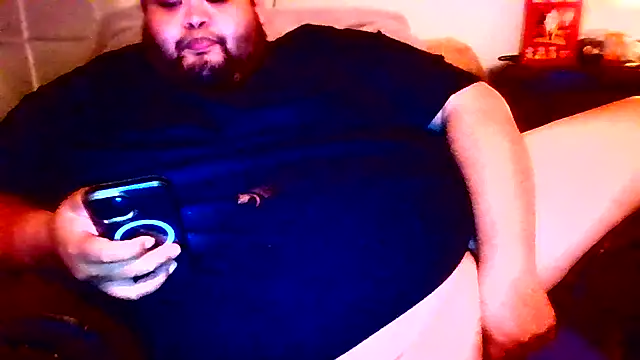 Snapshot of Pantychubs69 chatting on February 2, 7:40 am Pantychubs69 online show from February 2, 7:40 am