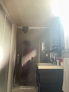 Snapshot of Bootyliciouse21X chatting on December 20, 2:24 pm Bootyliciouse21X online show from December 20, 2:24 pm