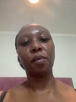 Snapshot of Bootyliciouse21X chatting on December 22, 8:11 am Bootyliciouse21X online show from December 22, 8:11 am