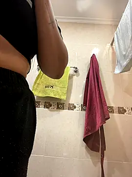 Fancyxlove online show from October 28, 12:41 pm