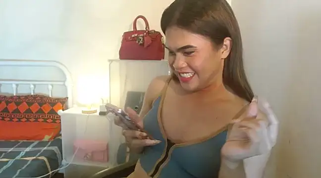 Snapshot of JustineBIGCUM chatting on February 1, 12:16 pm JustineBIGCUM online show from February 1, 12:16 pm