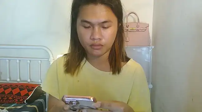 Snapshot of JustineBIGCUM chatting on February 2, 5:21 am JustineBIGCUM online show from February 2, 5:21 am