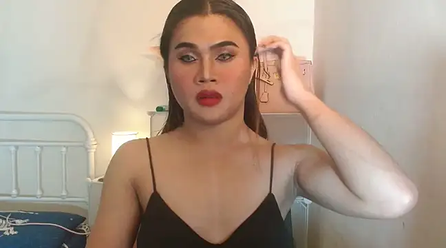 Snapshot of JustineBIGCUM chatting on February 28, 9:15 am JustineBIGCUM online show from February 28, 9:15 am