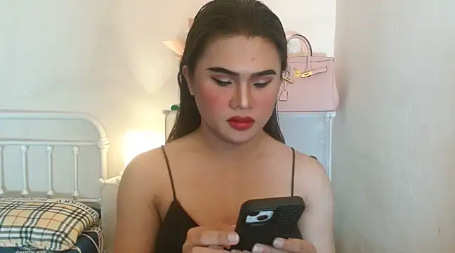 Snapshot of JustineBIGCUM chatting on March 6, 11:03 am JustineBIGCUM online show from March 6, 11:03 am