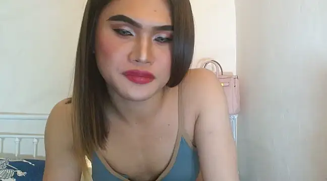 Snapshot of JustineBIGCUM chatting on March 10, 11:32 am JustineBIGCUM online show from March 10, 11:32 am