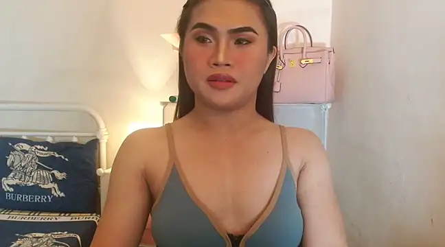 Snapshot of JustineBIGCUM chatting on March 16, 8:43 am JustineBIGCUM online show from March 16, 8:43 am