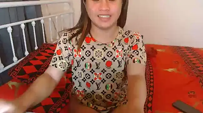 Snapshot of JustineBIGCUM chatting on March 22, 3:20 am JustineBIGCUM online show from March 22, 3:20 am