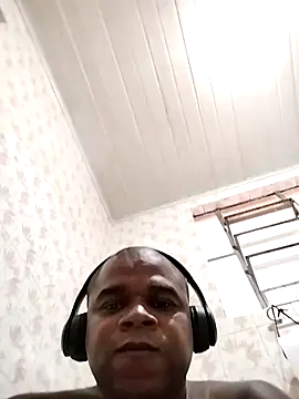 Snapshot of chokito32 chatting on February 23, 7:00 pm chokito32 online show from February 23, 7:00 pm