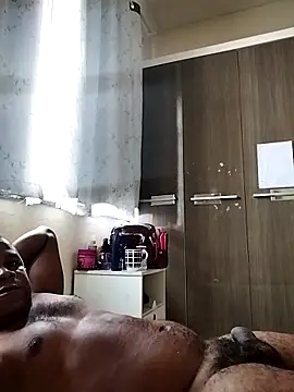 Snapshot of chokito32 chatting on February 25, 1:10 pm chokito32 online show from February 25, 1:10 pm