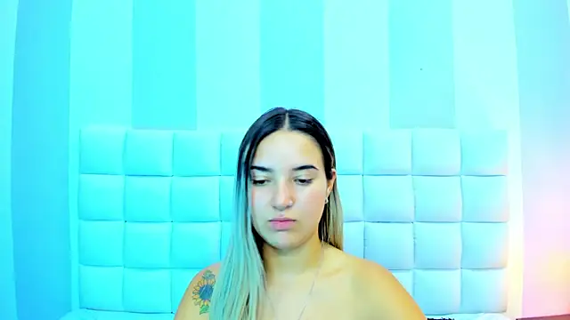 Snapshot of teresasroom_ chatting on February 4, 9:10 pm teresasroom online show from February 4, 9:10 pm