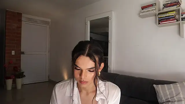  Vahos  online show from May 22, 8:14 pm