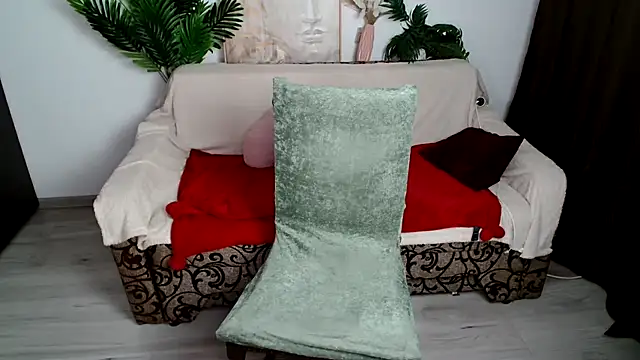 Snapshot of SEXY-GODDESabrina chatting on February 7, 4:27 am SEXY-GODDESabrina online show from February 7, 4:27 am