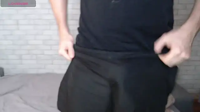 Alexxx horny online show from November 28, 5:04 pm