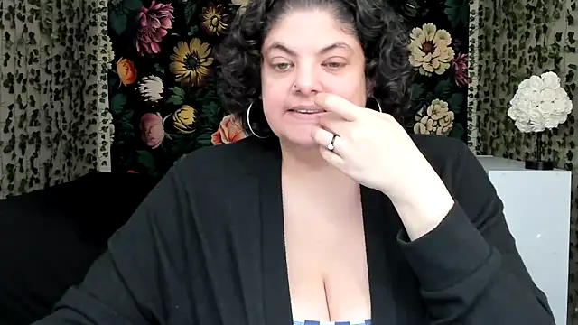 Exotic-Melons online show from May 3, 8:15 pm
