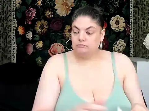 Exotic-Melons online show from May 15, 9:55 pm