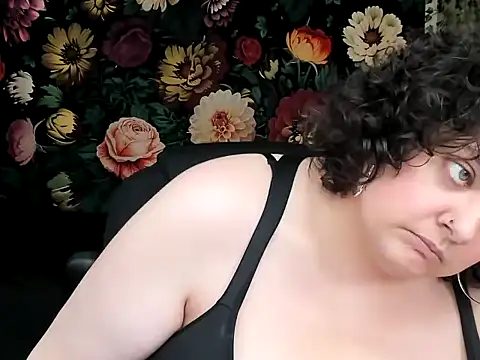 Exotic-Melons online show from May 22, 9:53 pm