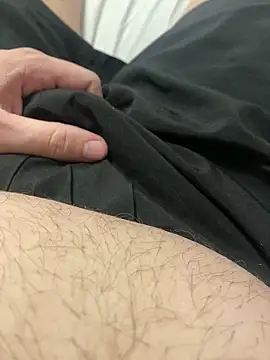 Snapshot of tunneltom chatting on February 4, 4:35 pm tunneltom online show from February 4, 4:35 pm