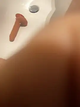 Snapshot of tunneltom chatting on February 12, 9:10 pm tunneltom online show from February 12, 9:10 pm