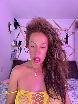 YOURSDEBORA online show from June 21, 7:38 pm