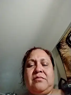 Snapshot of THEBEDroomdoOR chatting on February 6, 1:25 pm THEBEDroomdoOR online show from February 6, 1:25 pm