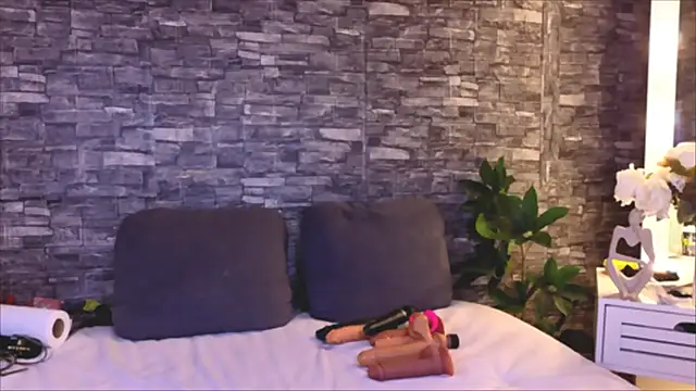 JennyPisik online show from November 14, 9:08 am