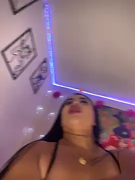 Snapshot of Emma_Brown_12 chatting on February 23, 9:34 pm Emma Brown 12 online show from February 23, 9:34 pm