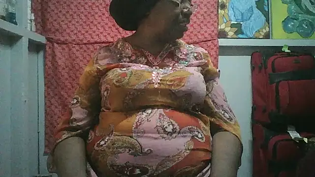 Snapshot of pink69pussy chatting on January 31, 8:29 pm pink69pussy online show from January 31, 8:29 pm