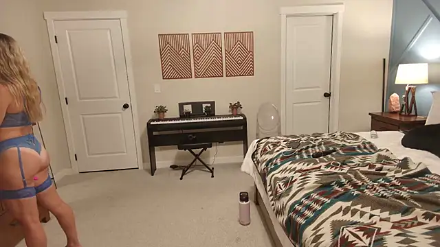 xxyourgirlblair online show from September 16, 5:08 am