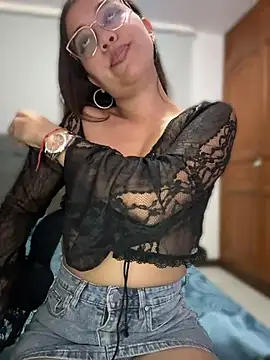 Andrea-Queen online show from June 17, 7:59 pm