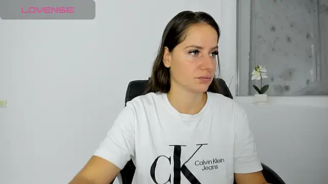 DiamondKay online show from October 8, 6:55 am