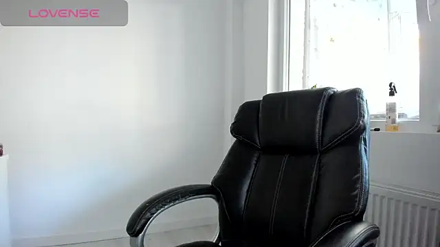 DiamondKay online show from October 17, 6:27 am