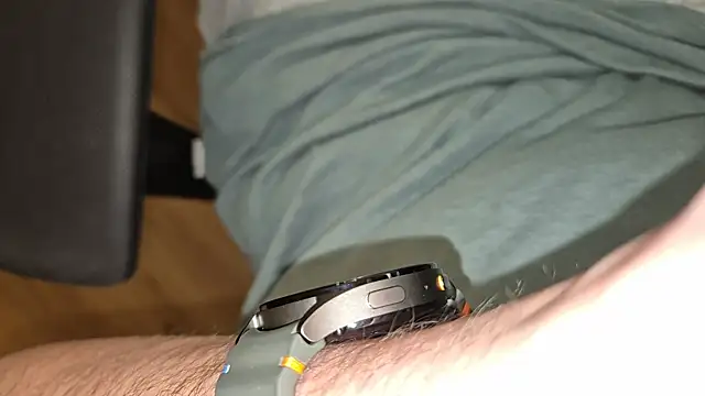 Snapshot of -luckybong- chatting on February 21, 9:11 pm -luckybong- online show from February 21, 9:11 pm