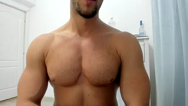 woolfiie online show from November 6, 8:21 pm