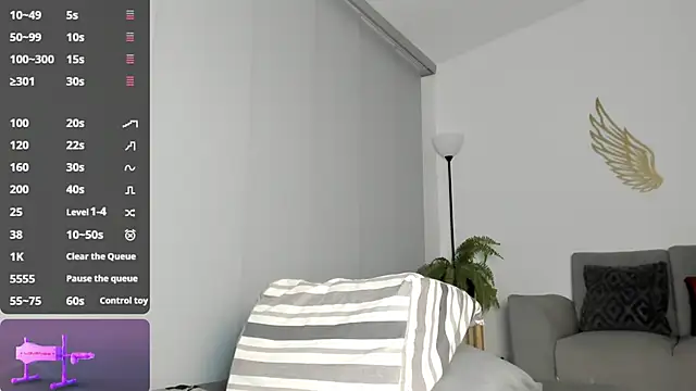 TanishaEvans online show from April 13, 5:13 am